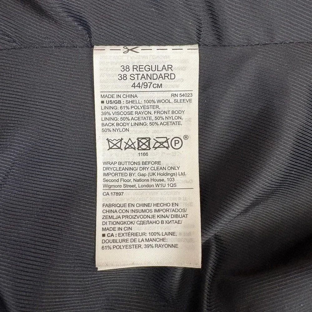 Banana Republic Suit Mens 38R 32x30 Wool Guabello Fabric Standard Fit 2 Pc